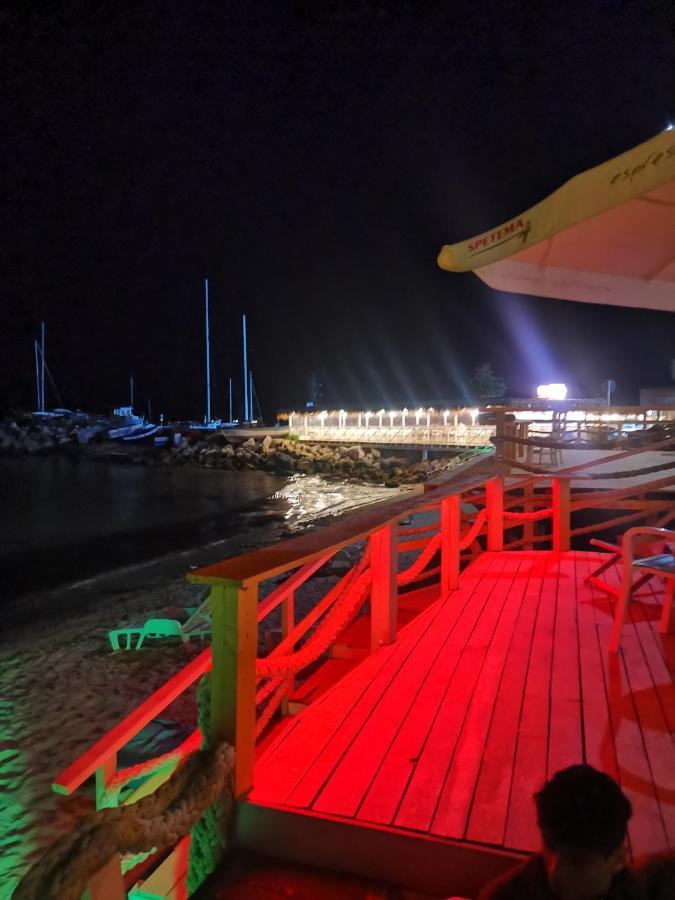Luxury Apartment Amalfi 300 M From The Beach Βάρνα Εξωτερικό φωτογραφία